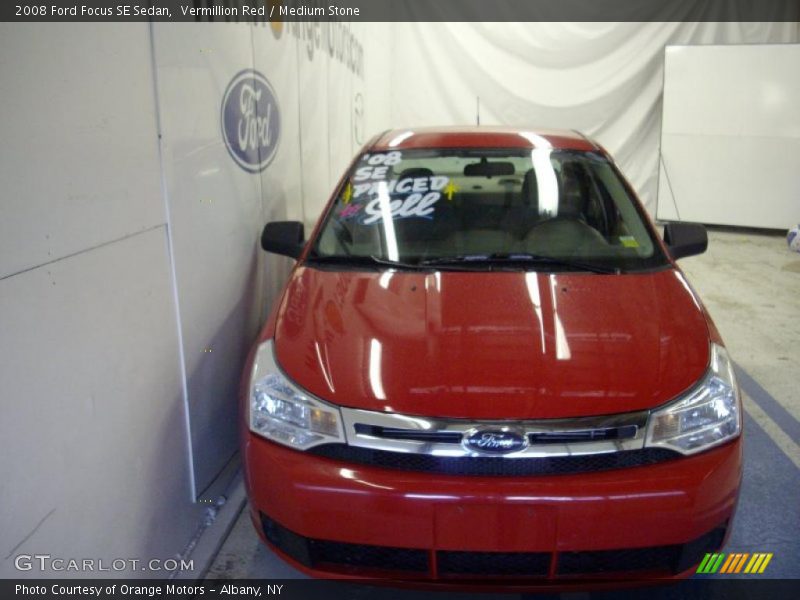 Vermillion Red / Medium Stone 2008 Ford Focus SE Sedan