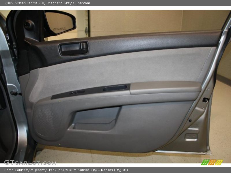 Magnetic Gray / Charcoal 2009 Nissan Sentra 2.0