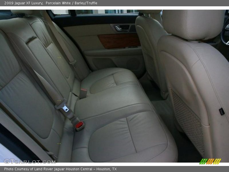 Porcelain White / Barley/Truffle 2009 Jaguar XF Luxury