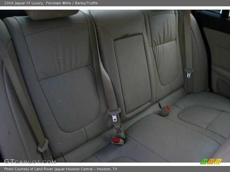 Porcelain White / Barley/Truffle 2009 Jaguar XF Luxury
