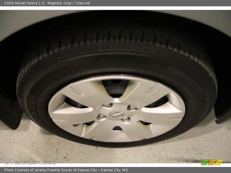 Magnetic Gray / Charcoal 2009 Nissan Sentra 2.0