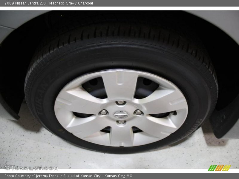 Magnetic Gray / Charcoal 2009 Nissan Sentra 2.0