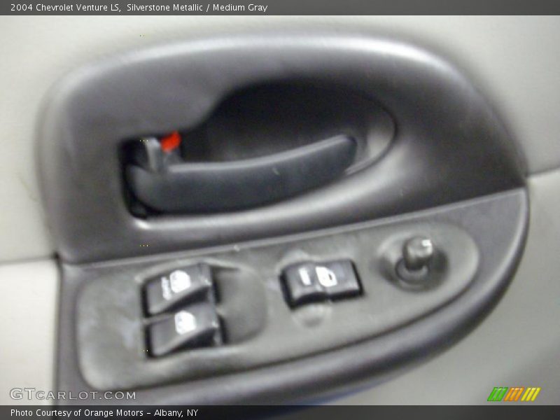 Silverstone Metallic / Medium Gray 2004 Chevrolet Venture LS