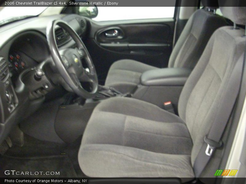 Silverstone Metallic / Ebony 2006 Chevrolet TrailBlazer LS 4x4