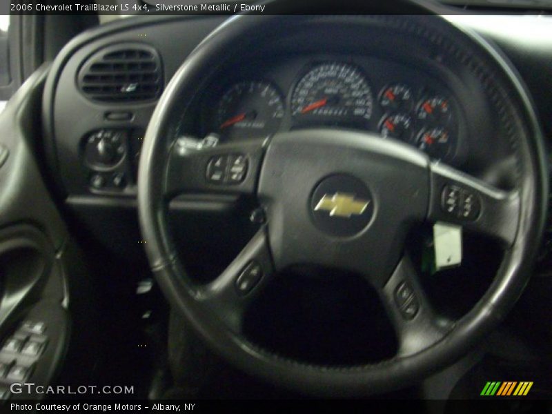 Silverstone Metallic / Ebony 2006 Chevrolet TrailBlazer LS 4x4