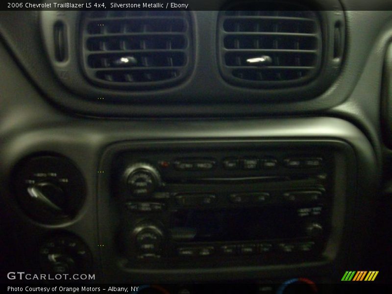 Silverstone Metallic / Ebony 2006 Chevrolet TrailBlazer LS 4x4