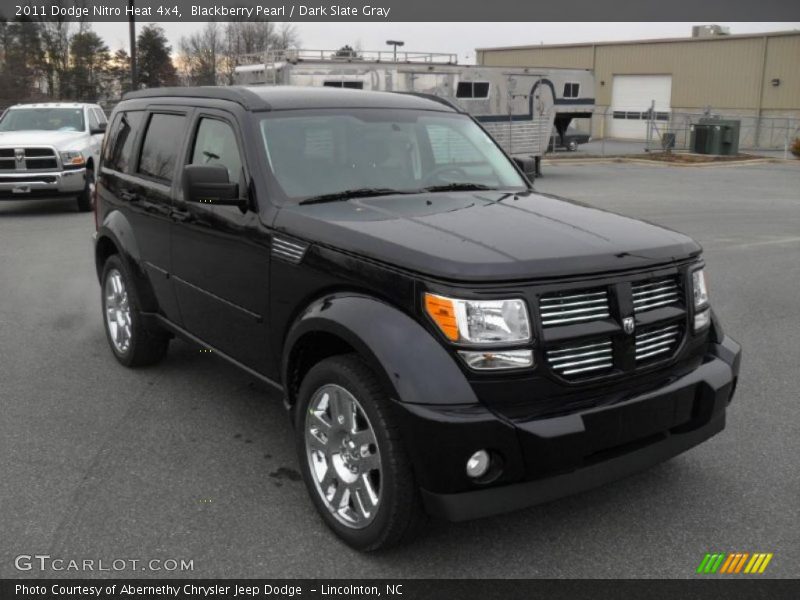 Front 3/4 View of 2011 Nitro Heat 4x4