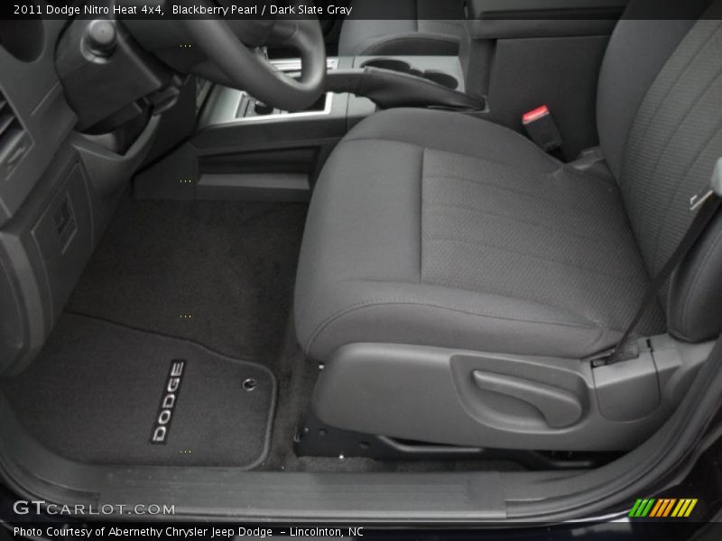  2011 Nitro Heat 4x4 Dark Slate Gray Interior