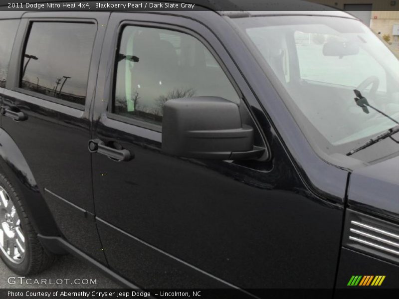 Blackberry Pearl / Dark Slate Gray 2011 Dodge Nitro Heat 4x4