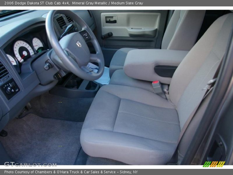 Mineral Gray Metallic / Medium Slate Gray 2006 Dodge Dakota ST Club Cab 4x4