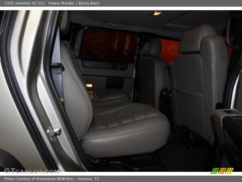 Pewter Metallic / Ebony Black 2005 Hummer H2 SUV