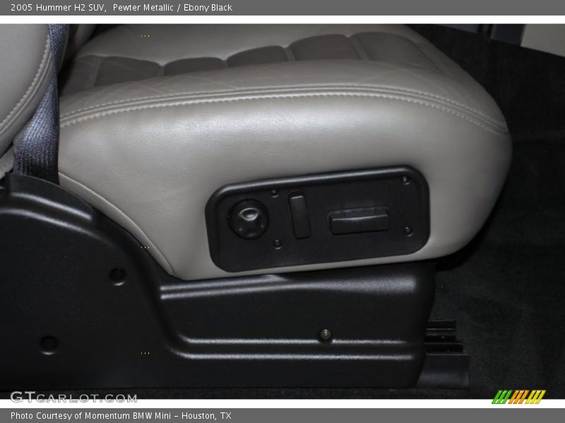Pewter Metallic / Ebony Black 2005 Hummer H2 SUV