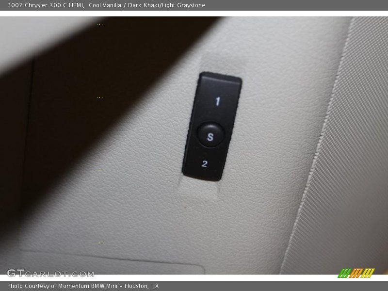 Cool Vanilla / Dark Khaki/Light Graystone 2007 Chrysler 300 C HEMI