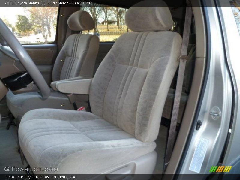 Silver Shadow Pearl / Oak 2001 Toyota Sienna LE