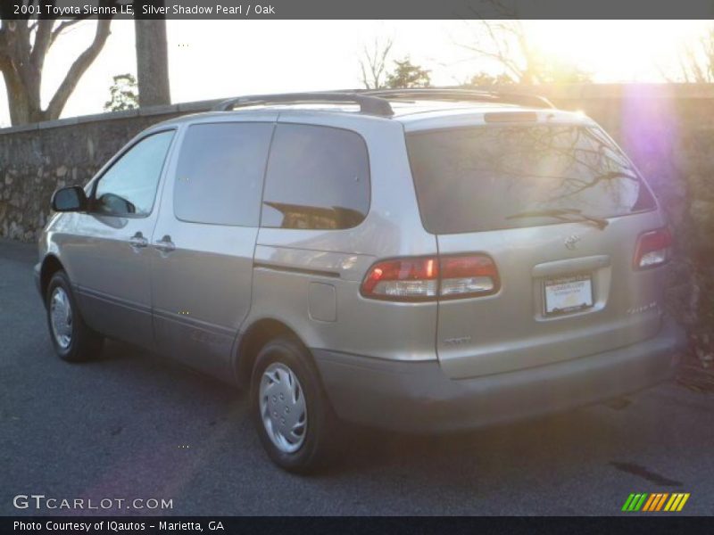 Silver Shadow Pearl / Oak 2001 Toyota Sienna LE