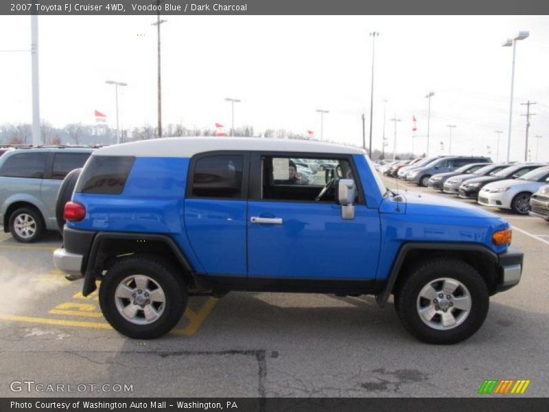 Voodoo Blue / Dark Charcoal 2007 Toyota FJ Cruiser 4WD
