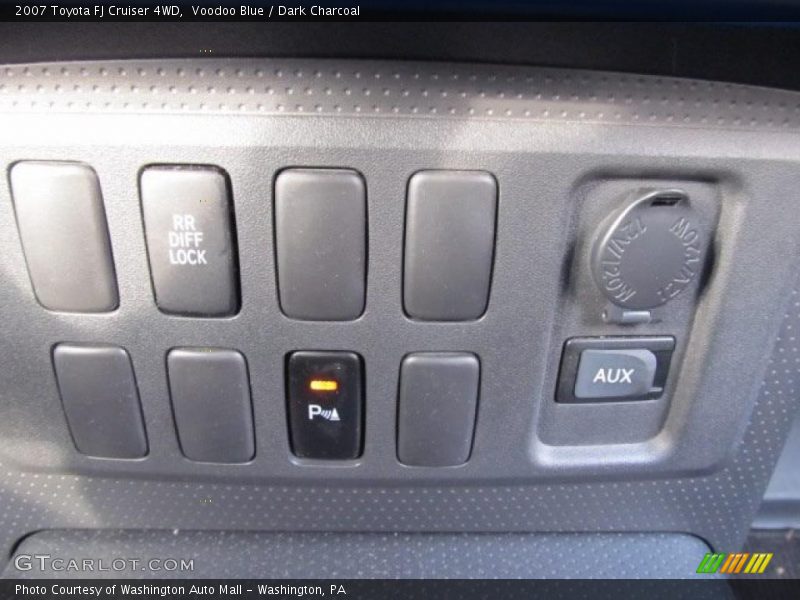 Voodoo Blue / Dark Charcoal 2007 Toyota FJ Cruiser 4WD
