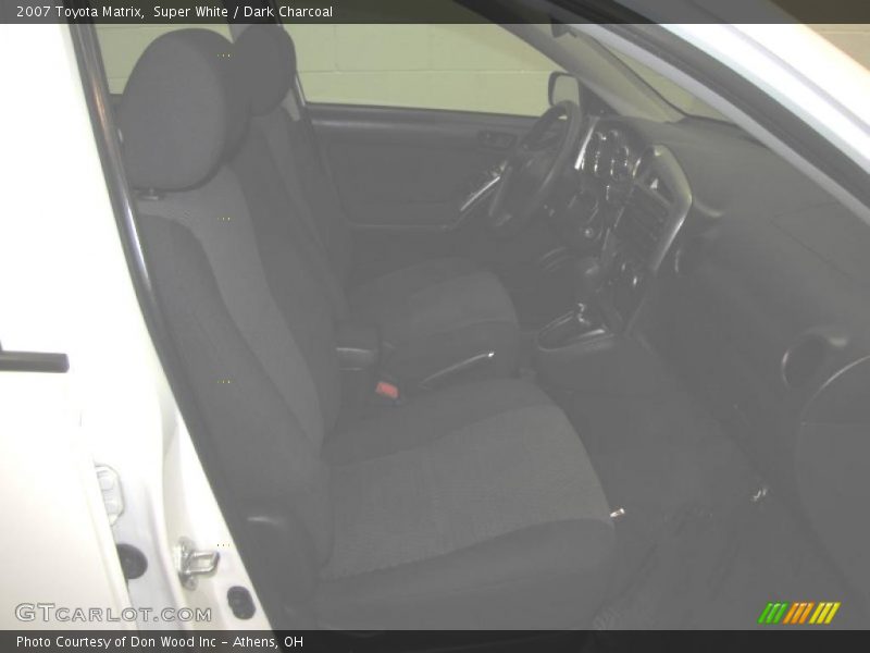 Super White / Dark Charcoal 2007 Toyota Matrix