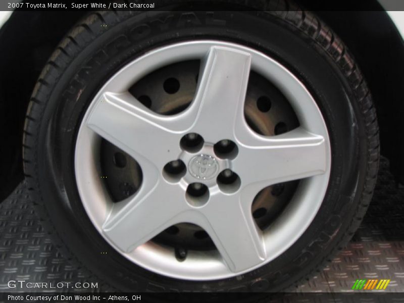 Super White / Dark Charcoal 2007 Toyota Matrix
