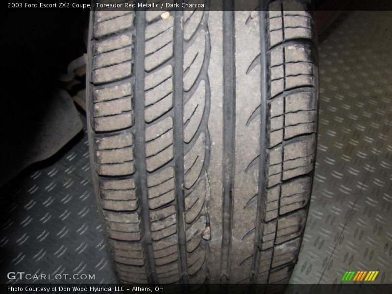 Toreador Red Metallic / Dark Charcoal 2003 Ford Escort ZX2 Coupe