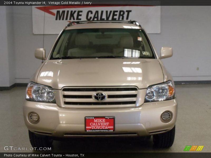 Vintage Gold Metallic / Ivory 2004 Toyota Highlander I4