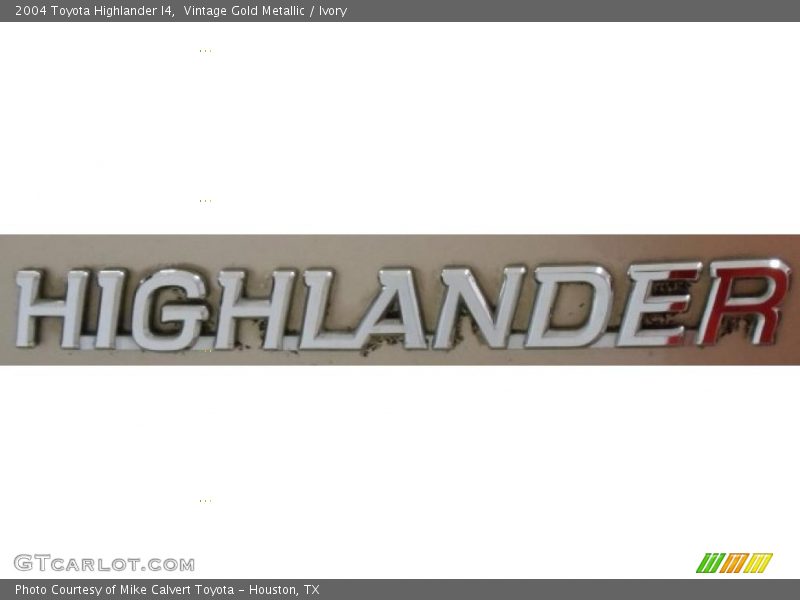 Vintage Gold Metallic / Ivory 2004 Toyota Highlander I4
