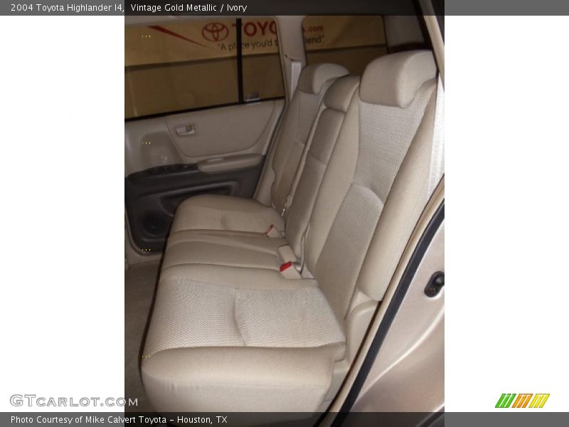 Vintage Gold Metallic / Ivory 2004 Toyota Highlander I4
