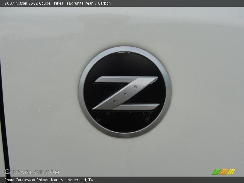  2007 350Z Coupe Logo