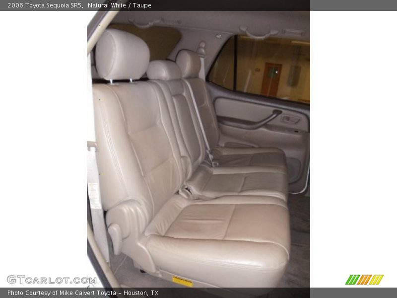 Natural White / Taupe 2006 Toyota Sequoia SR5