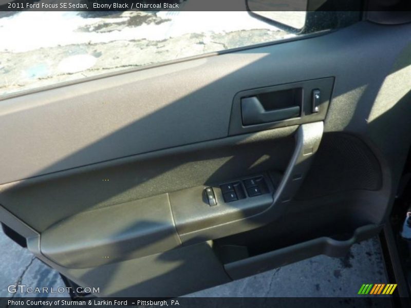 Ebony Black / Charcoal Black 2011 Ford Focus SE Sedan