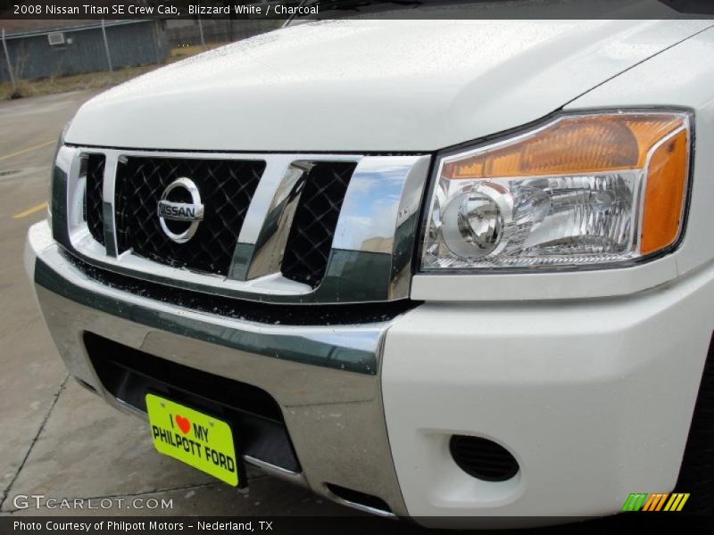 Blizzard White / Charcoal 2008 Nissan Titan SE Crew Cab