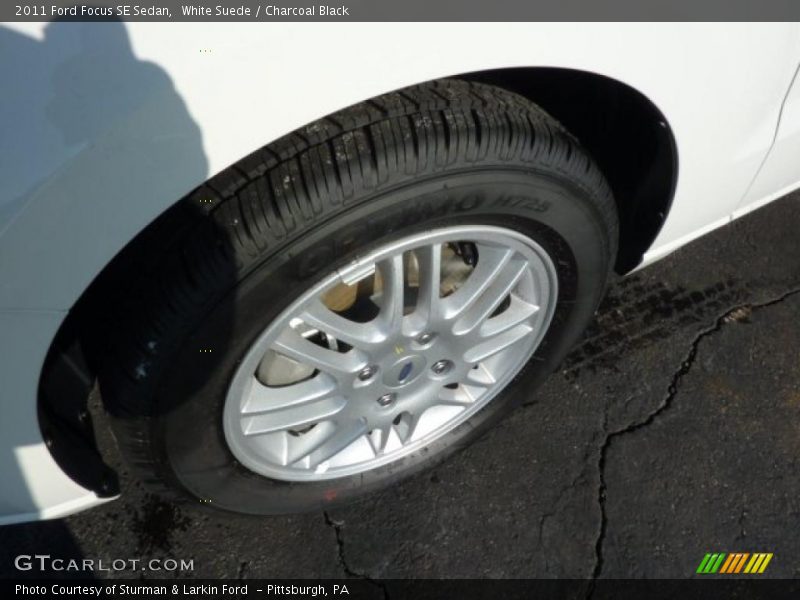 White Suede / Charcoal Black 2011 Ford Focus SE Sedan