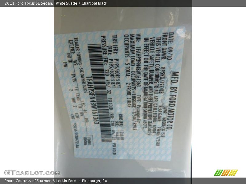 White Suede / Charcoal Black 2011 Ford Focus SE Sedan