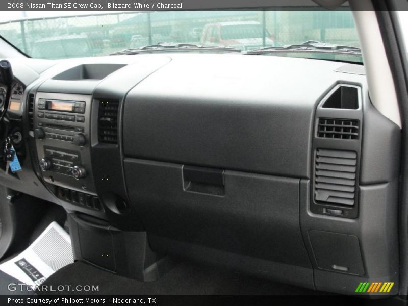 Blizzard White / Charcoal 2008 Nissan Titan SE Crew Cab