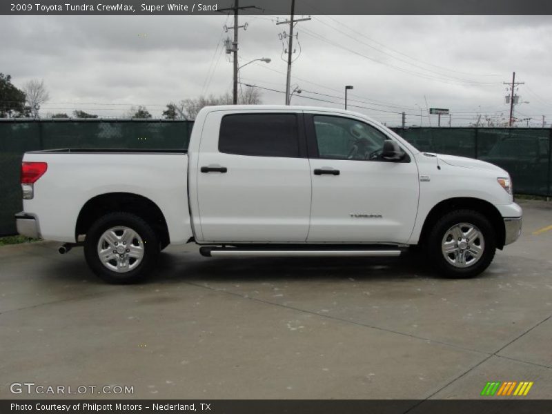 Super White / Sand 2009 Toyota Tundra CrewMax