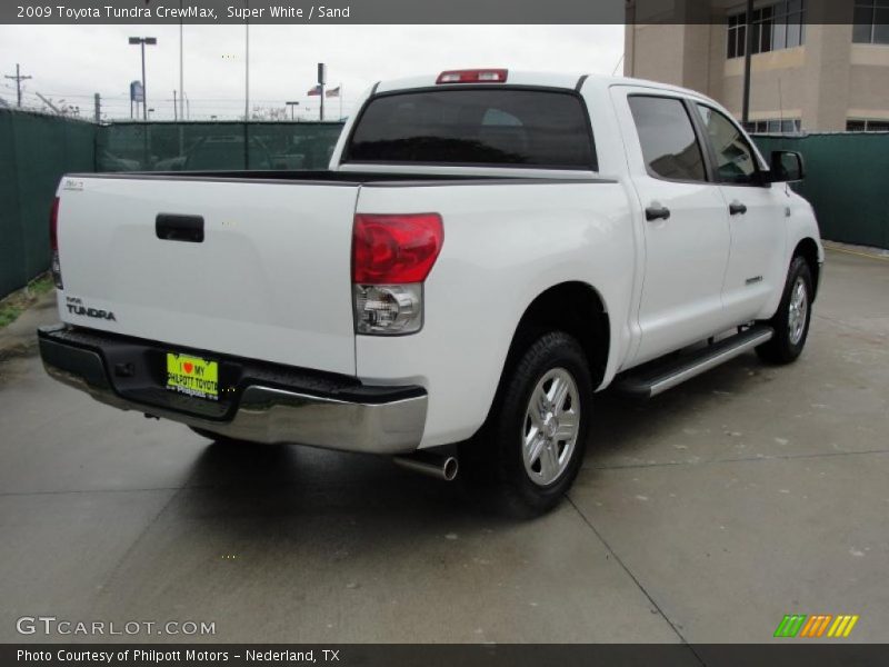 Super White / Sand 2009 Toyota Tundra CrewMax