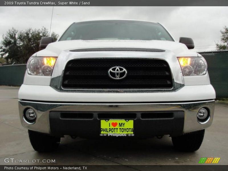 Super White / Sand 2009 Toyota Tundra CrewMax