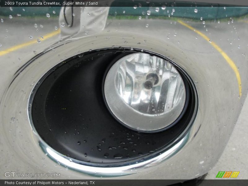 Super White / Sand 2009 Toyota Tundra CrewMax