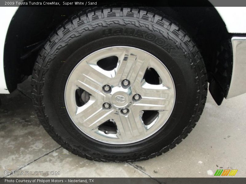 Super White / Sand 2009 Toyota Tundra CrewMax