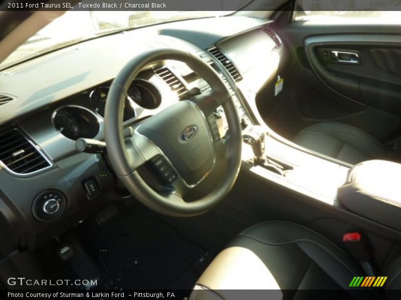Tuxedo Black / Charcoal Black 2011 Ford Taurus SEL