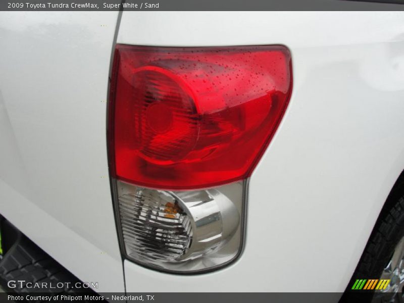 Super White / Sand 2009 Toyota Tundra CrewMax