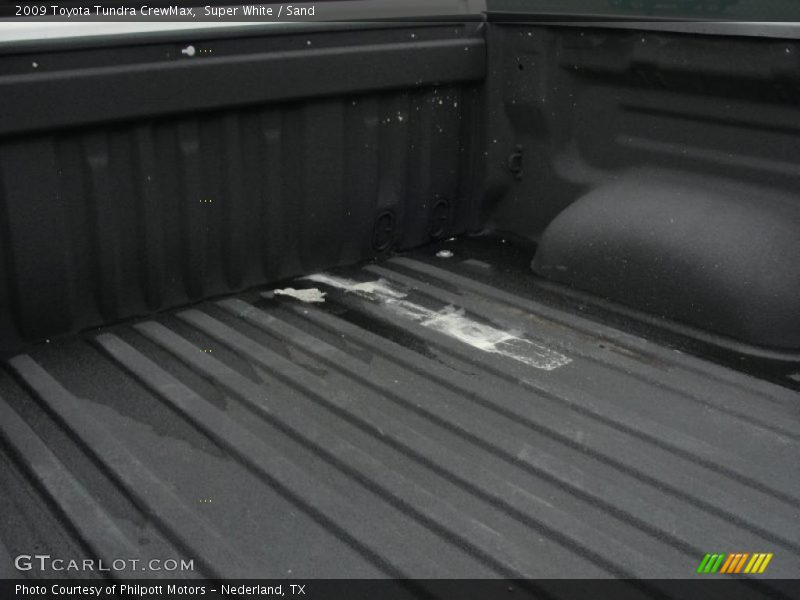 Super White / Sand 2009 Toyota Tundra CrewMax