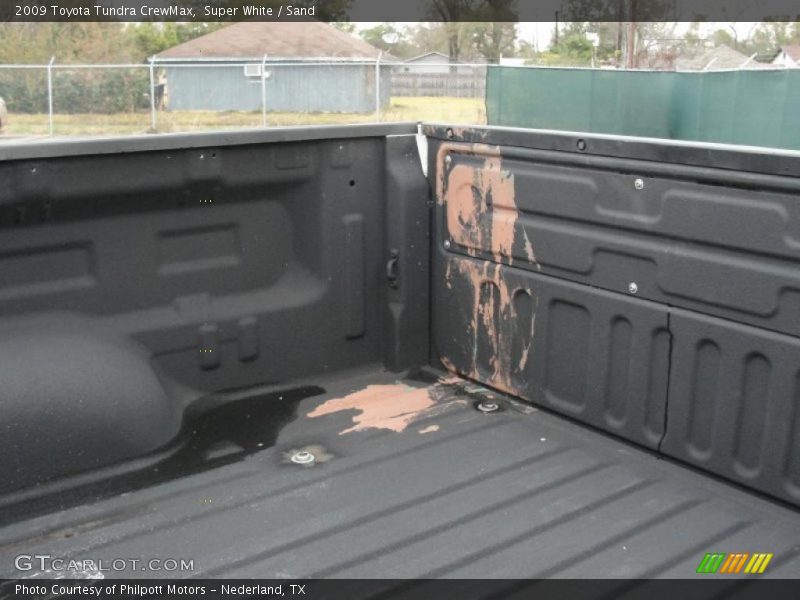 Super White / Sand 2009 Toyota Tundra CrewMax