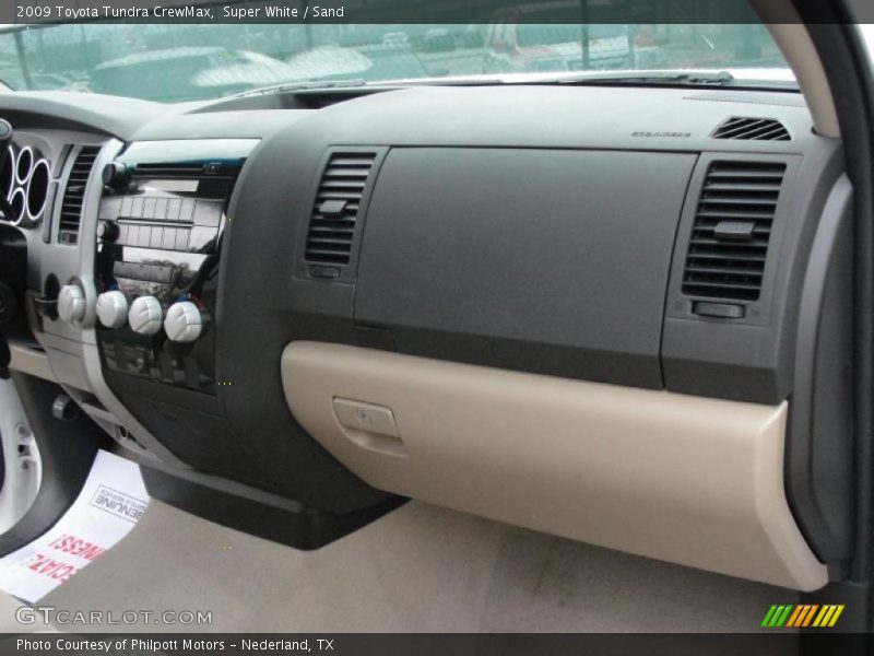 Super White / Sand 2009 Toyota Tundra CrewMax