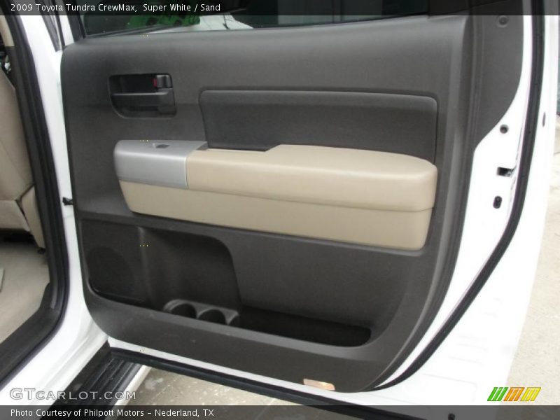 Super White / Sand 2009 Toyota Tundra CrewMax