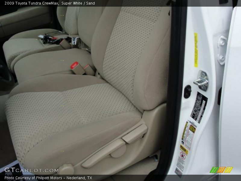 Super White / Sand 2009 Toyota Tundra CrewMax