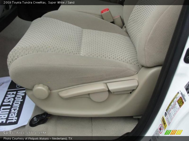 Super White / Sand 2009 Toyota Tundra CrewMax