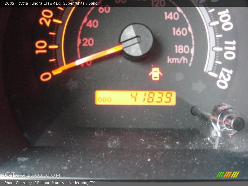 Super White / Sand 2009 Toyota Tundra CrewMax