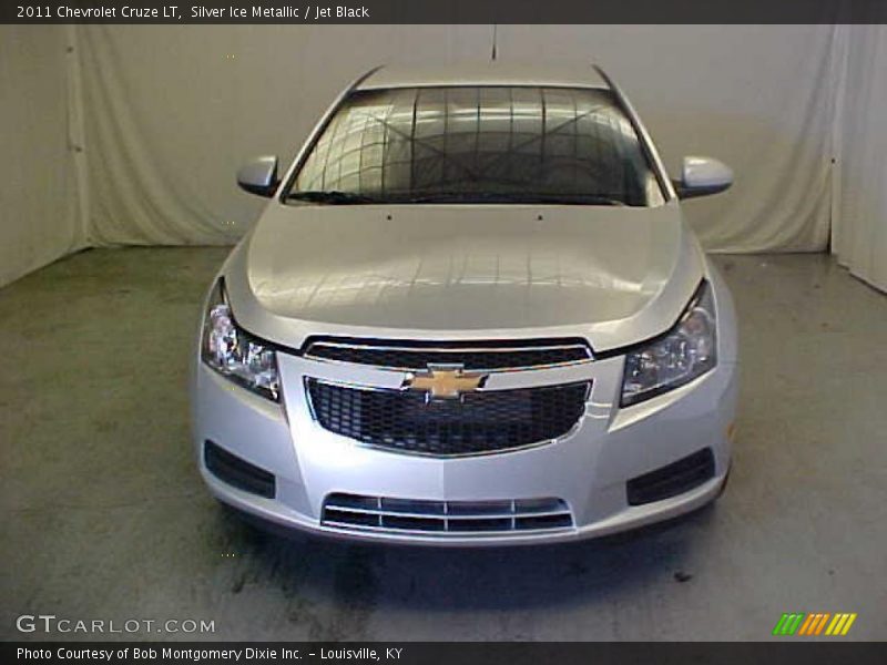 Silver Ice Metallic / Jet Black 2011 Chevrolet Cruze LT