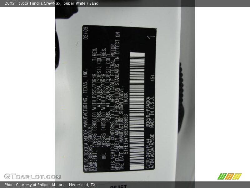 Super White / Sand 2009 Toyota Tundra CrewMax